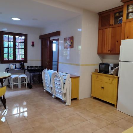 Chalet Roche A 300 Metros De La Playa Luaran gambar