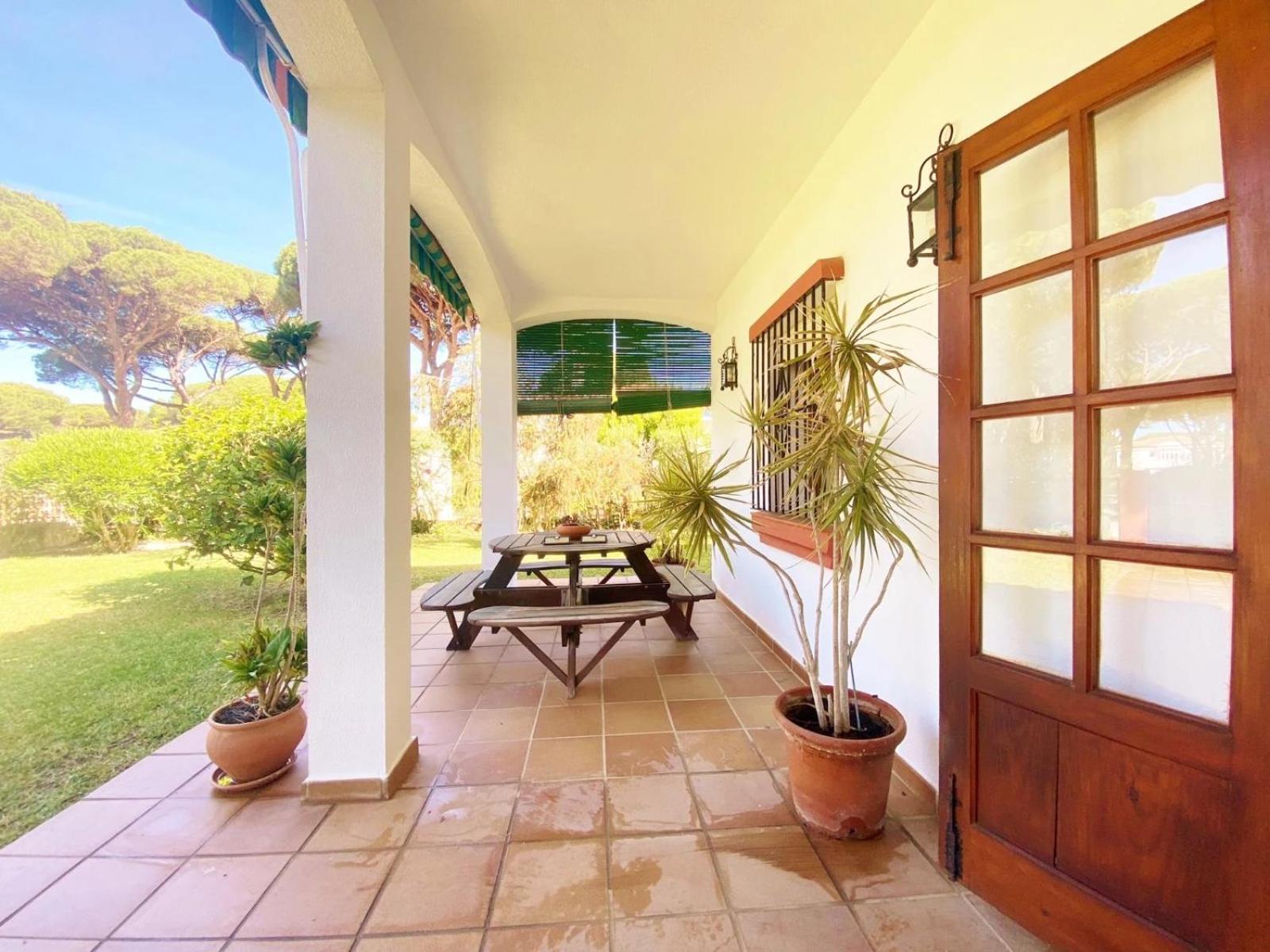 Chalet Roche A 300 Metros De La Playa Luaran gambar