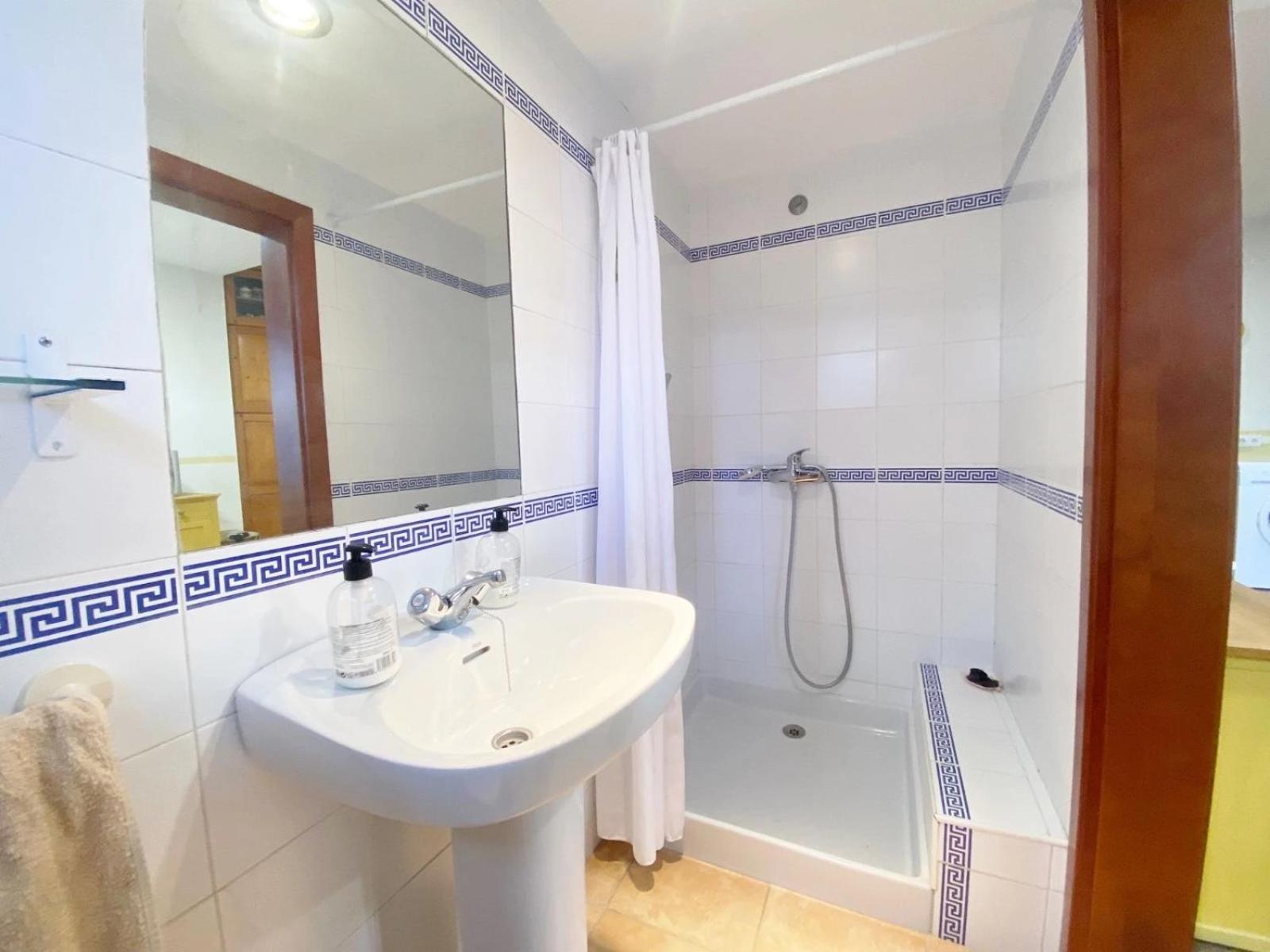 Chalet Roche A 300 Metros De La Playa Luaran gambar