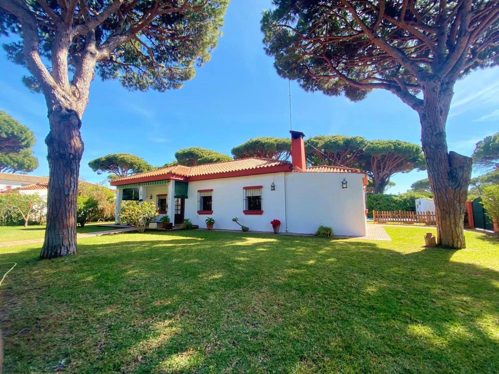 Chalet Roche A 300 Metros De La Playa Luaran gambar