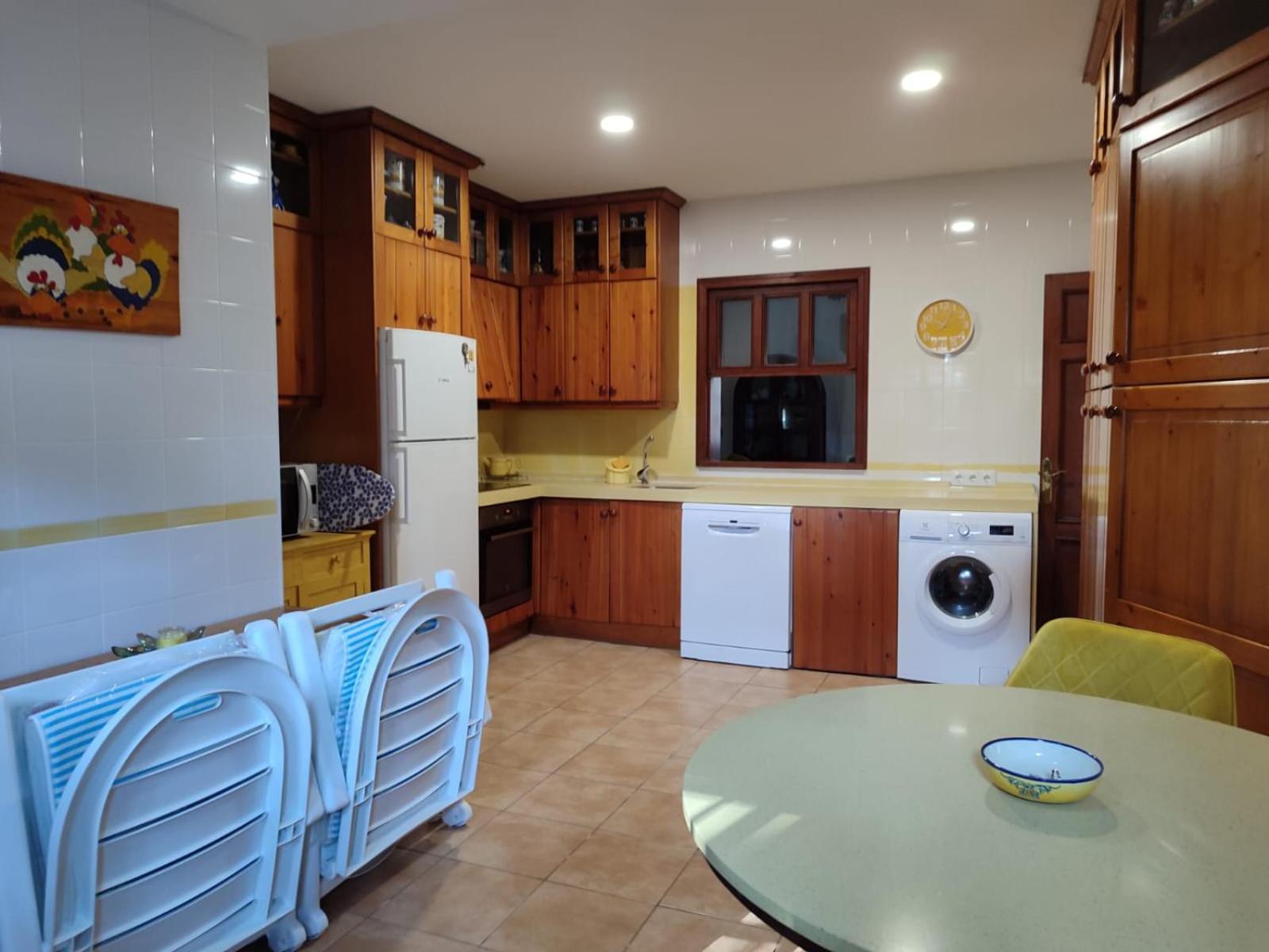Chalet Roche A 300 Metros De La Playa Luaran gambar